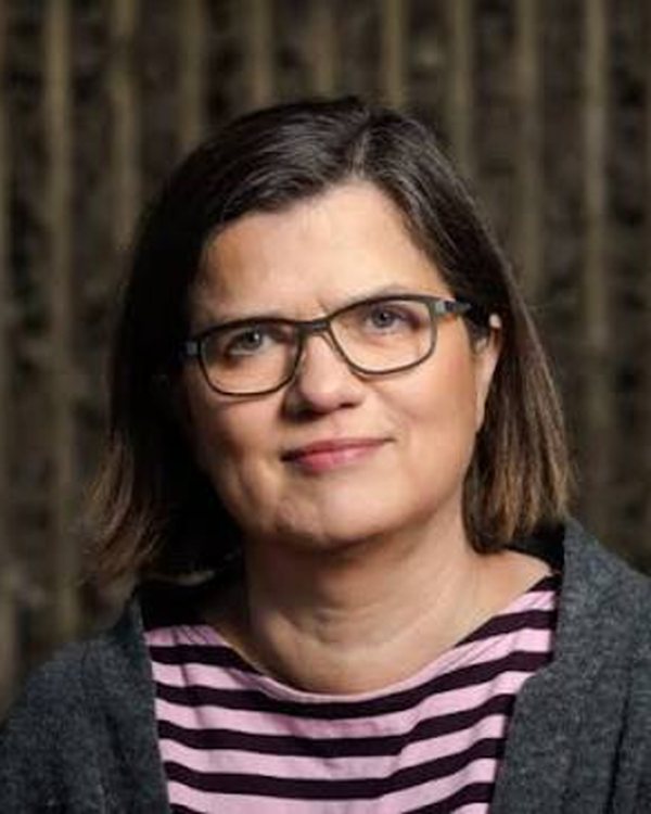 Unnur Dís Skaptadóttir